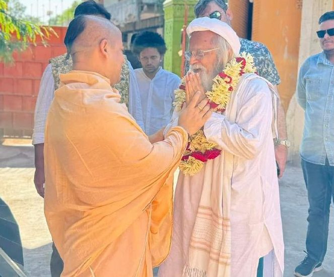 চিন্ময় কৃষ্ণের মুক্তি দাবি করেছেন ফরহাদ মজহার