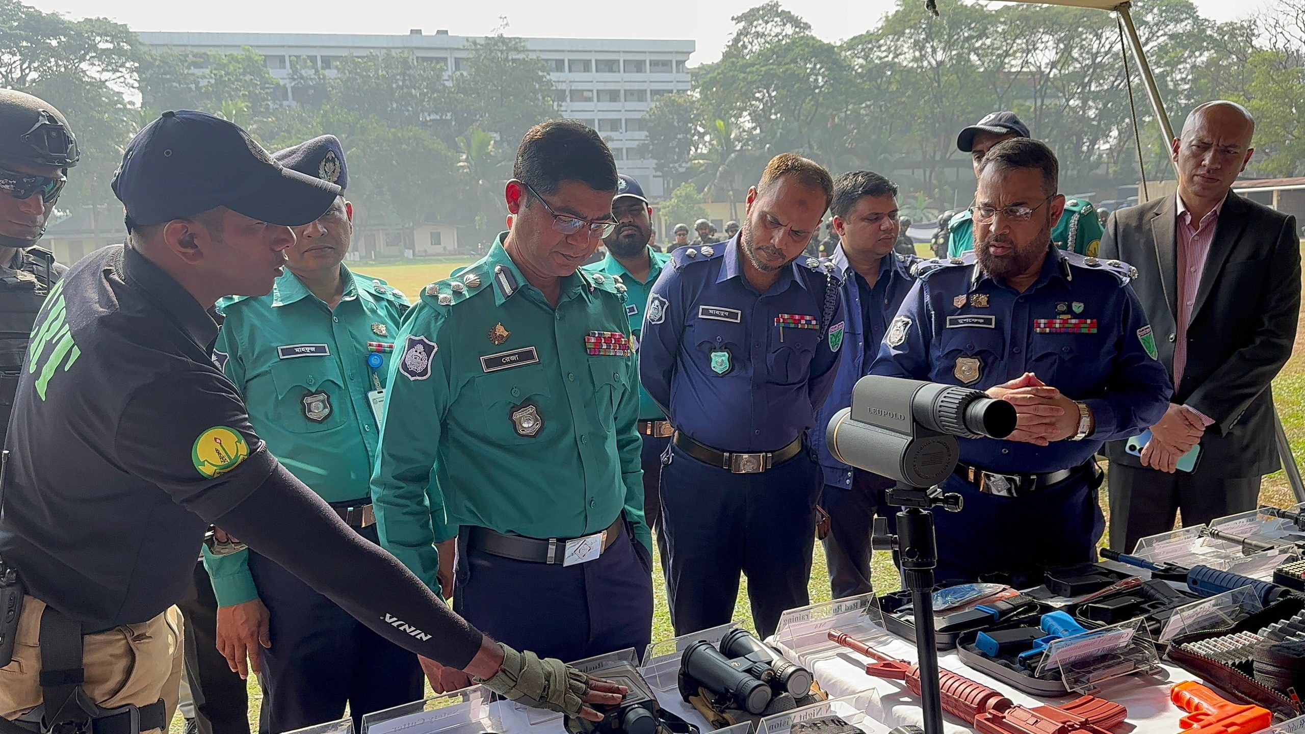 সিলেট মেট্রোপলিটন পুলিশের সিআরটি ও বোম্ব ডিসপোজাল ইউনিটের প্রশিক্ষণকালীন যৌথ মহড়া অনুষ্ঠিত