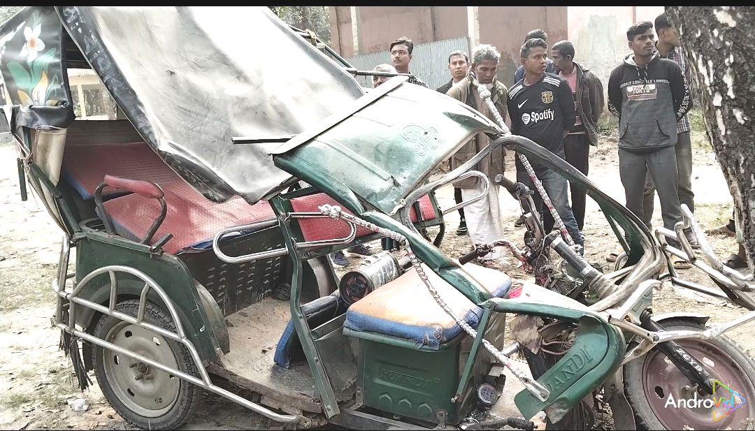 জলঢাকায় ট্রাক ও ইজিবাইক মুখোমুখি সংঘর্ষে নিহত ২, ট্রাক চালক আটক 