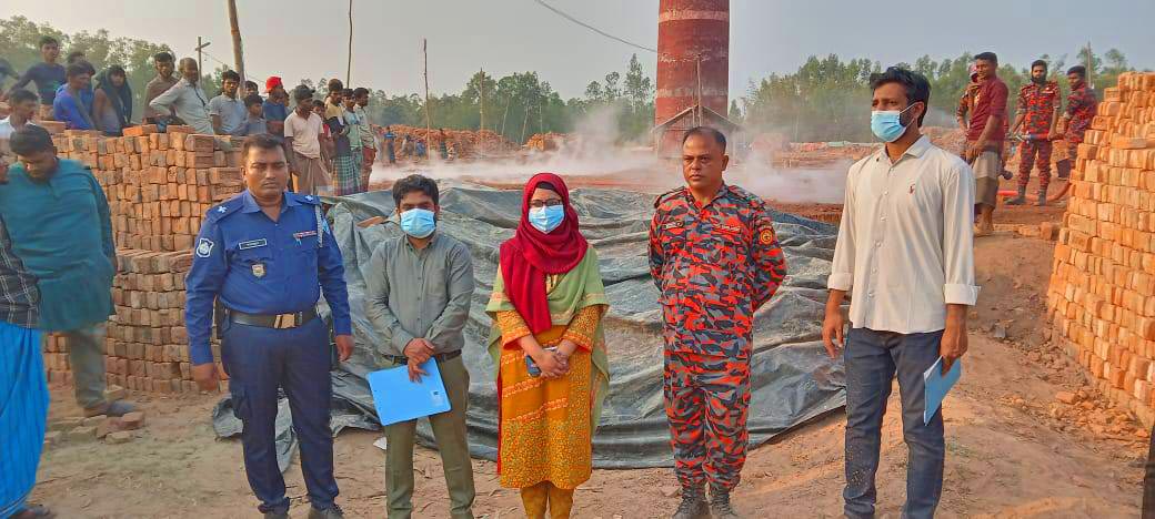 লোহাগাড়ায় অবৈধ ইটভাটার বিরুদ্ধে উপজেলা প্রশাসনের অভিযান